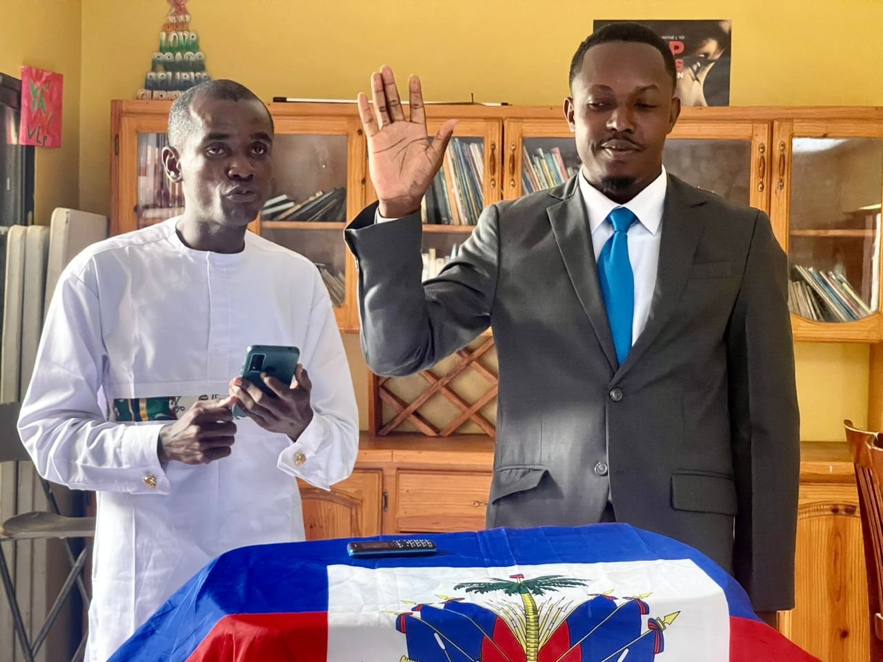 Le président sortant de la Fondation Lorquet pour une Nouvelle Haïti (FOLONHA) installe un nouveau Conseil d’Administration